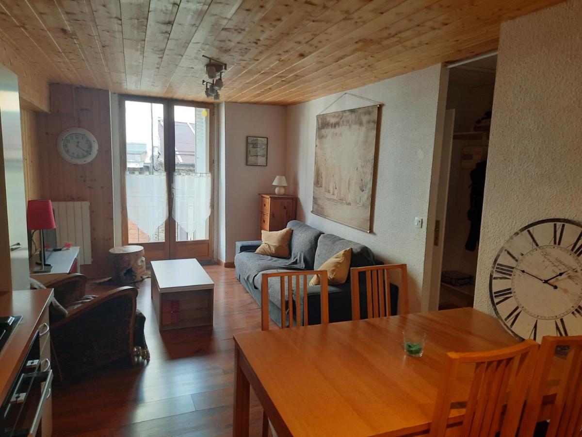 Appartamento Le Cocon Bagnères-de-Luchon Esterno foto
